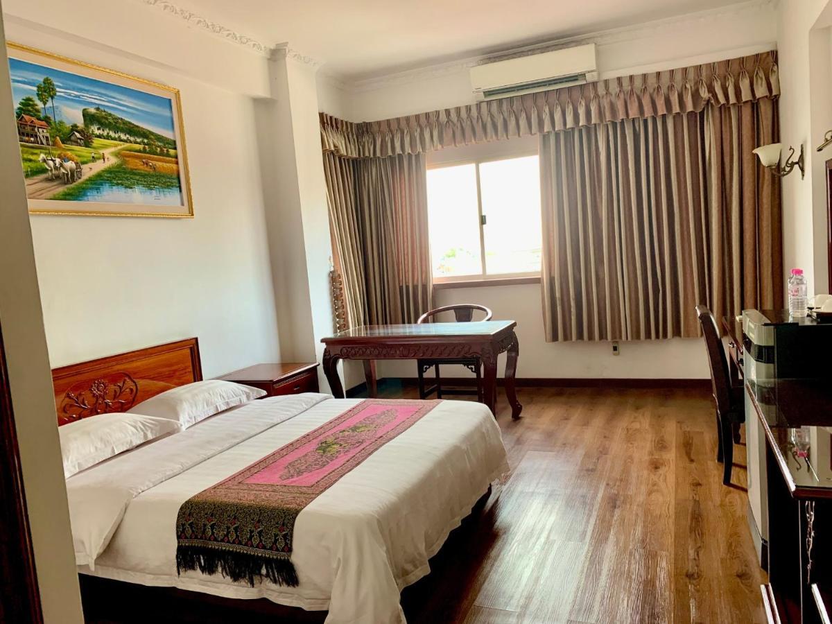 Chung Hsin Hotel 中信酒店 Πνομ Πενχ Εξωτερικό φωτογραφία