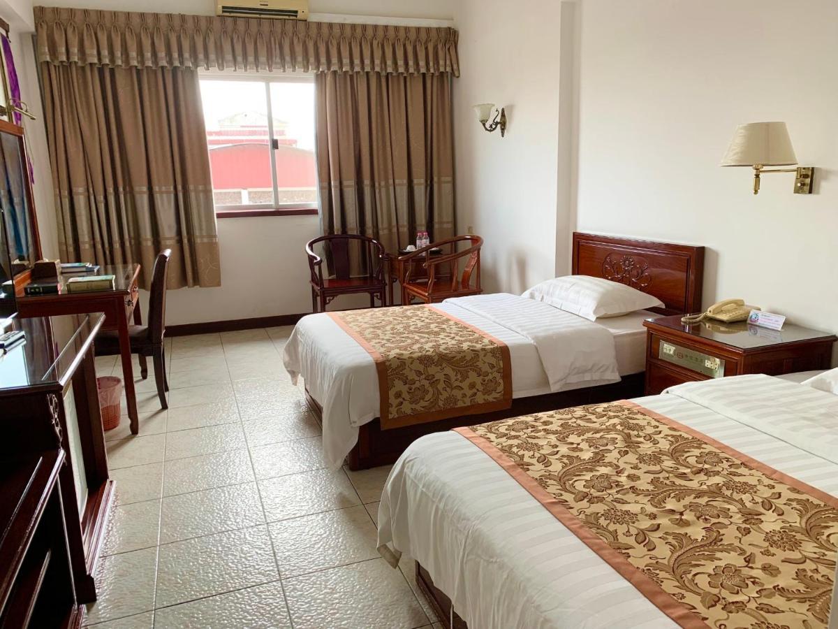 Chung Hsin Hotel 中信酒店 Πνομ Πενχ Εξωτερικό φωτογραφία