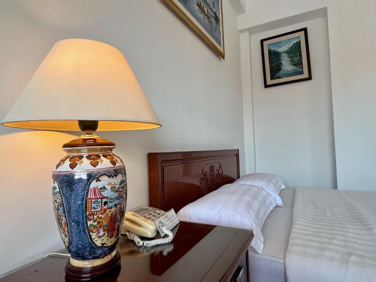 Chung Hsin Hotel 中信酒店 Πνομ Πενχ Εξωτερικό φωτογραφία
