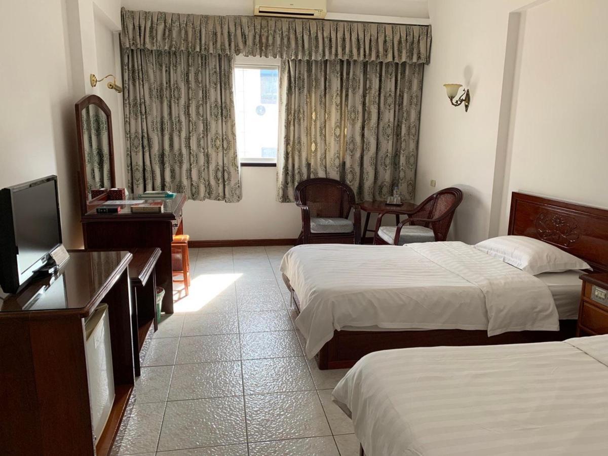 Chung Hsin Hotel 中信酒店 Πνομ Πενχ Εξωτερικό φωτογραφία