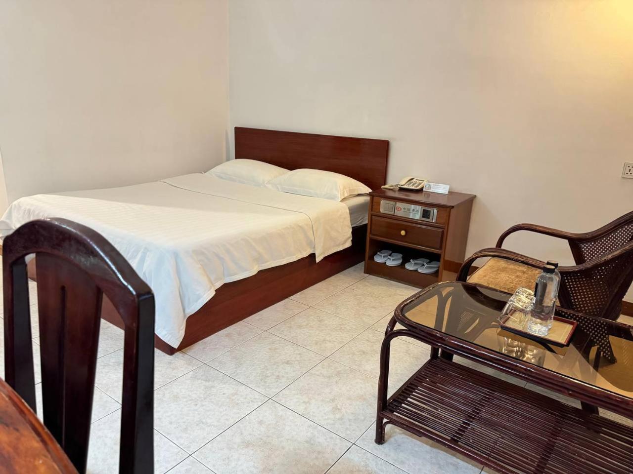 Chung Hsin Hotel 中信酒店 Πνομ Πενχ Εξωτερικό φωτογραφία